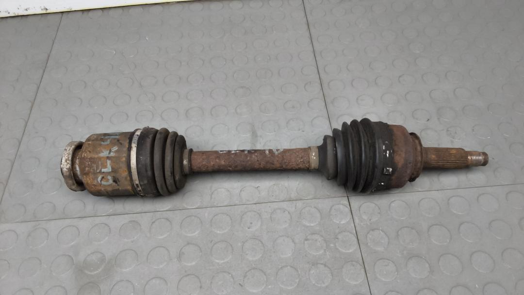 полуось передняя левая (приводной вал, ШРУС) Kia Sorento 2006, 2.5 л., дизель, МКПП, внедорожник 5 дв.