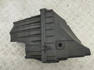 корпус воздушного фильтра Volkswagen Transporter T5 2004, 1.9 л., дизель, МКПП, серый, микроавтобус, 7H0129601