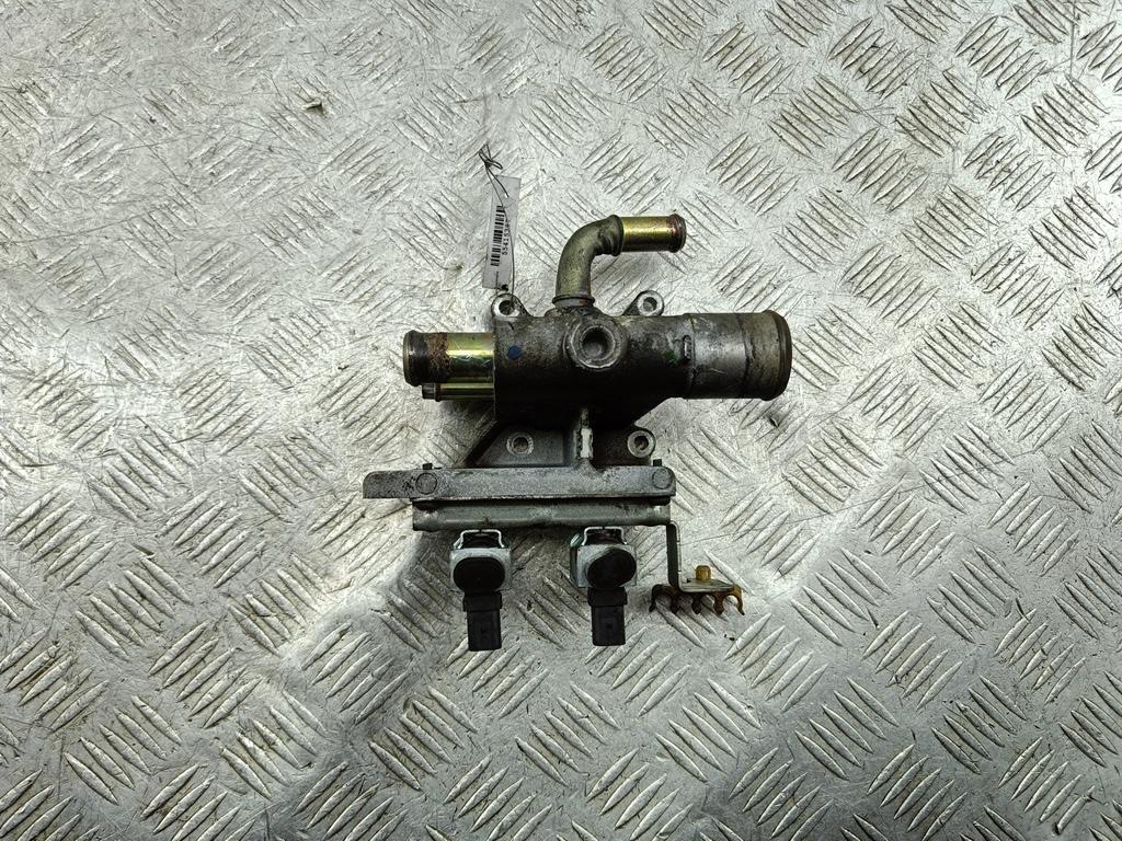 фланец (тройник) системы охлаждения Ford C-Max 2004, 1.8 л., бензин, МКПП, чёрный, минивэн, 1S7G8K556AH