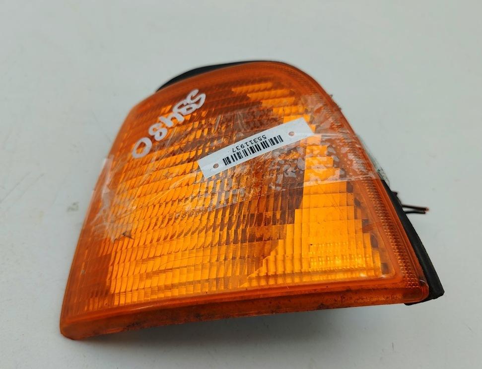 Поворотник (указатель поворота) левый Audi 80 B3 1990, 1.8 л., бензин, МКПП, серый, седан, 893953049