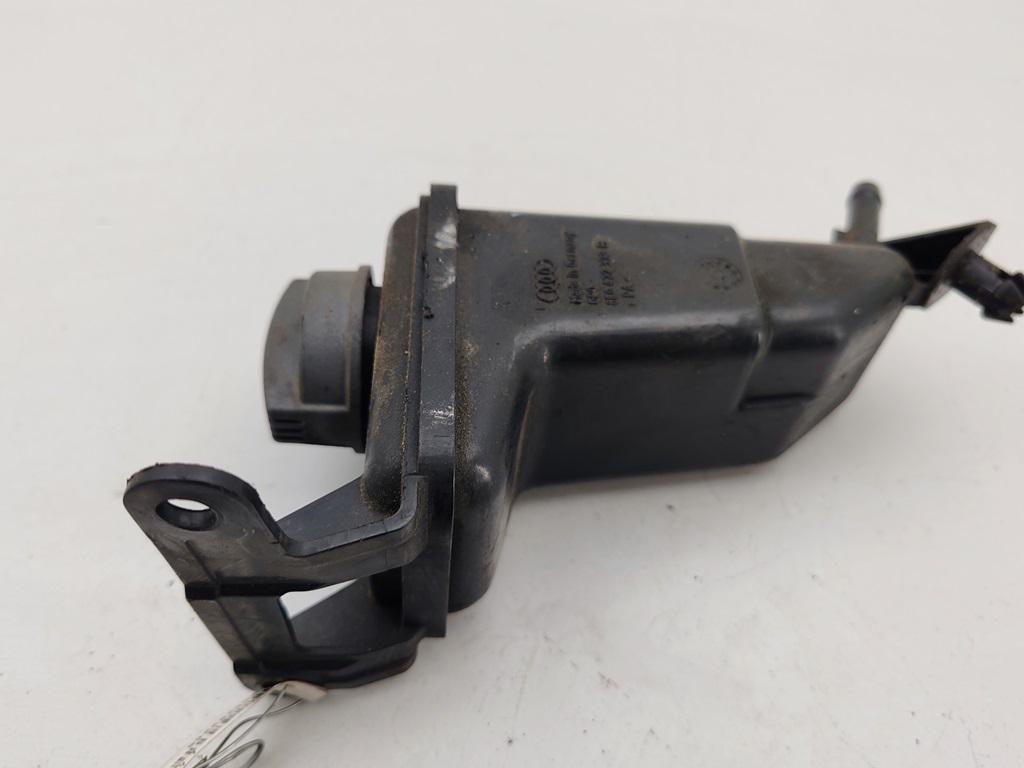Бачок гидроусилителя Audi A4 B7 2005, 2.0 л., дизель, 8E0422373B