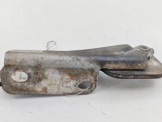 петля капота левая Audi A8 D2 2002, чёрный, седан, 4D0823301C