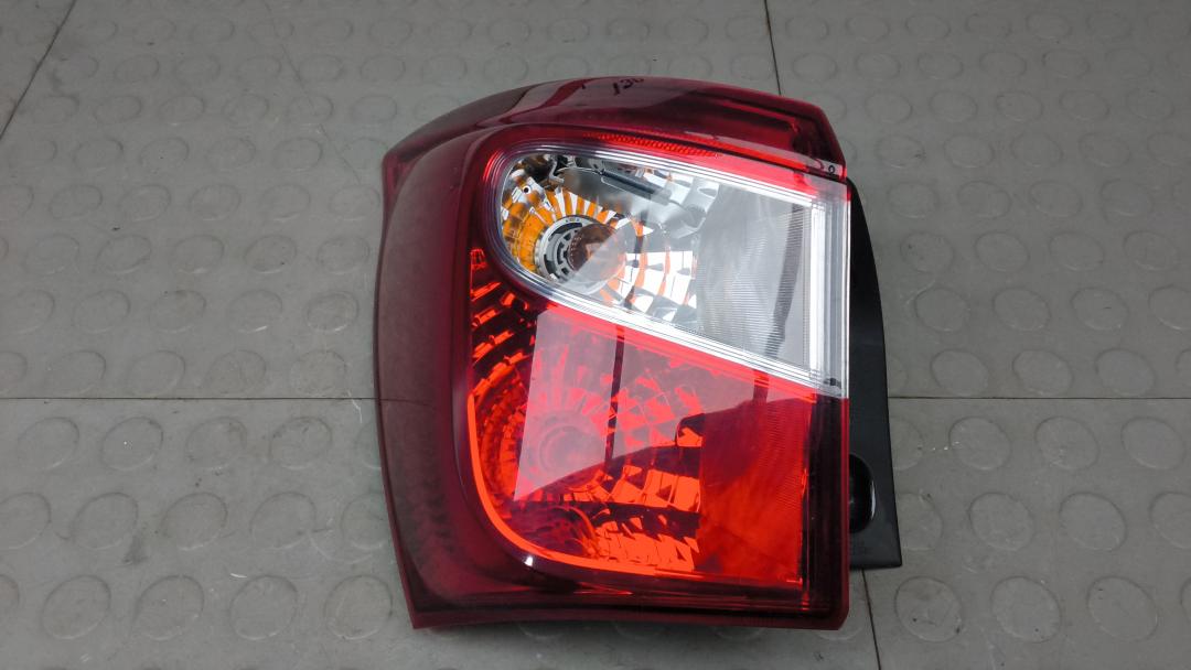 фонарь задний левый Suzuki SX4 2013, 1.6 л., бензин, МКПП, хетчбэк 5 дв., 35670-61M10