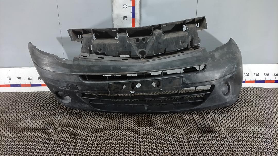 бампер передний Renault Kangoo 2009 2012, 1.5 л., МКПП