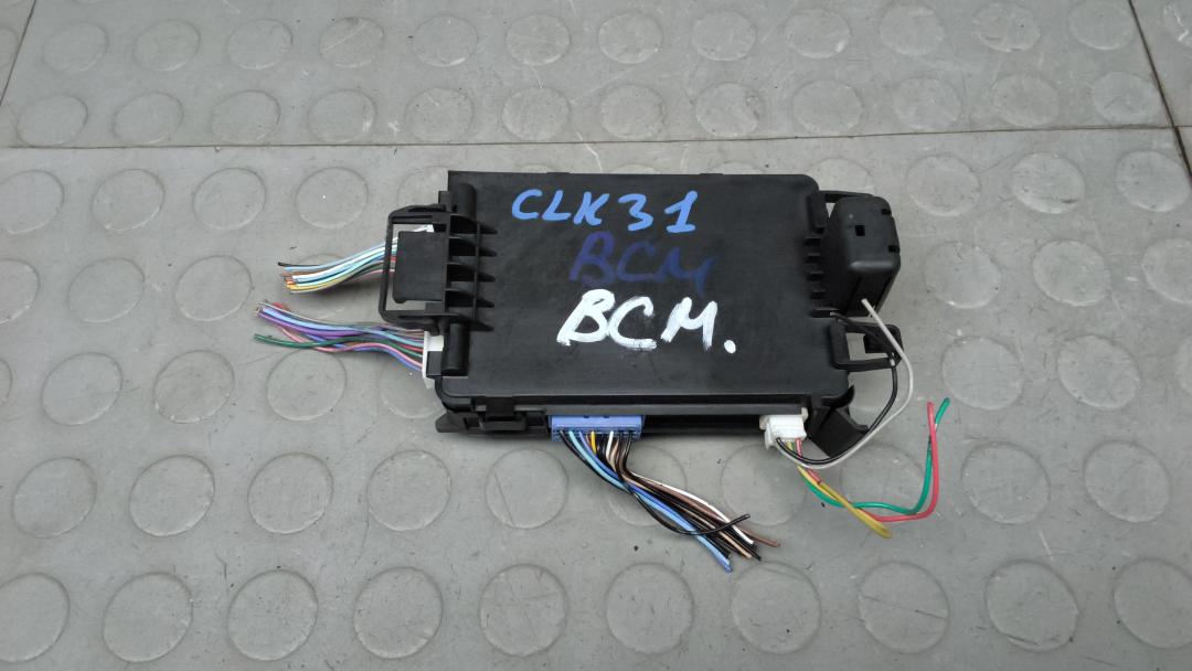 Блок управления BCM (Body Control Module) Mazda 3 2014, 2.0 л., бензин, МКПП, хетчбэк 5 дв., KD45675Y0G