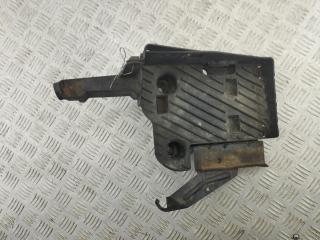 полка аккумулятора Renault Scenic I 2002, 1.4 л., бензин, МКПП, серый, минивэн, 8200036494