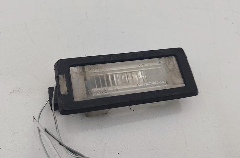подсветка номера Opel Vectra C 2004, 1.8 л., бензин, МКПП, серый, универсал, 13111497