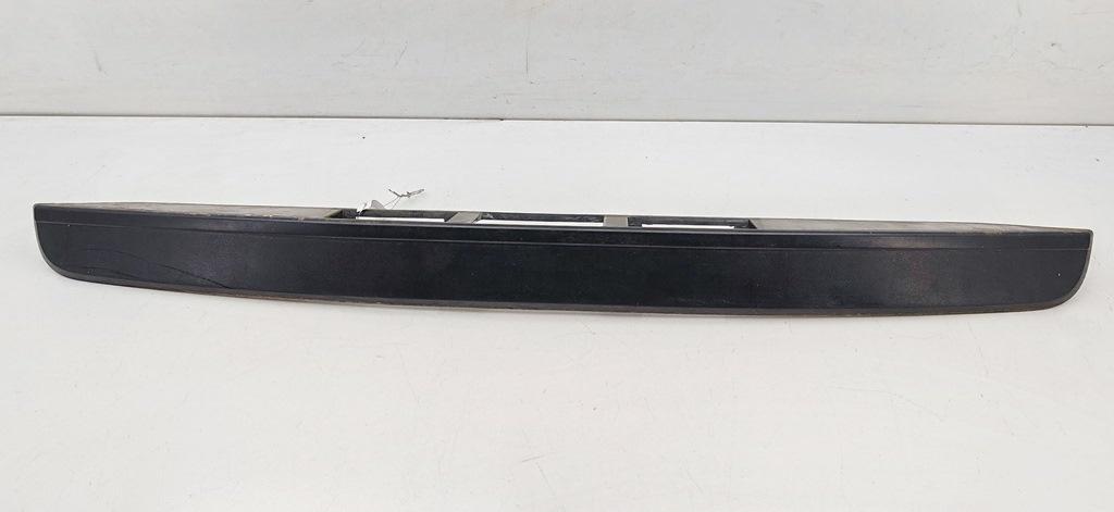 накладка подсветки номера Hyundai H-1 Starex 2009, 2.5 л., дизель, МКПП, белый, минивэн, E873114H020