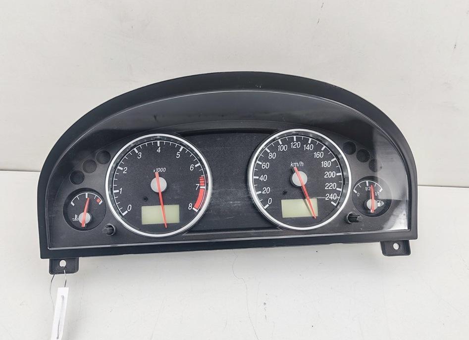 приборная панель Ford Mondeo III 2000, 2.0 л., бензин, МКПП, серый, универсал, 1S7F10849AH