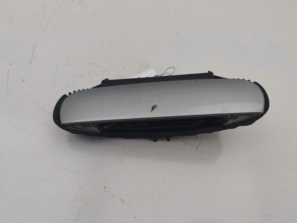 ручка наружная задняя левая Audi A6 C5 2003, 2.5 л., дизель, АКПП, серый, универсал, 4B0839885