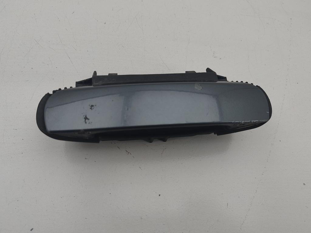 ручка наружная передняя правая Audi A4 B6 2001, 2.0 л., бензин, МКПП, серый, седан, 4B0839885