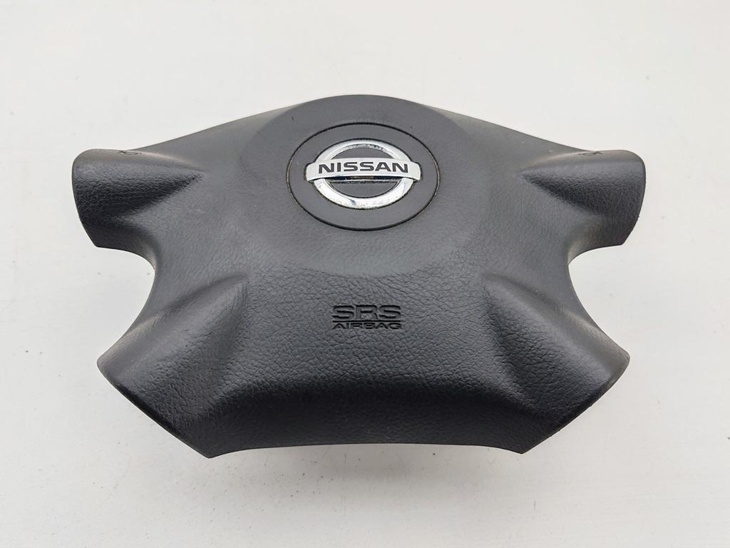 подушка безопасности водителя Nissan Almera N16 2004, 1.5 л., бензин, МКПП, бежевый, хетчбэк 5 дв., 6005158