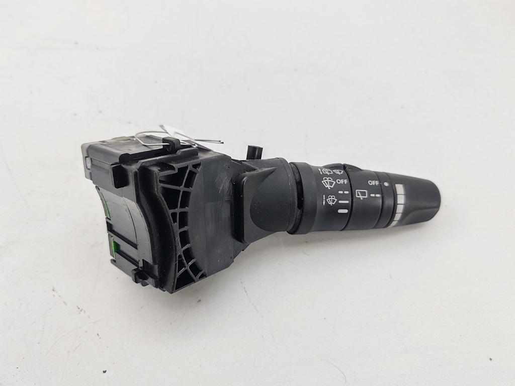 переключатель дворников Nissan Almera N16 2004, 1.5 л., бензин, МКПП, бежевый, хетчбэк 5 дв., 25260AV770