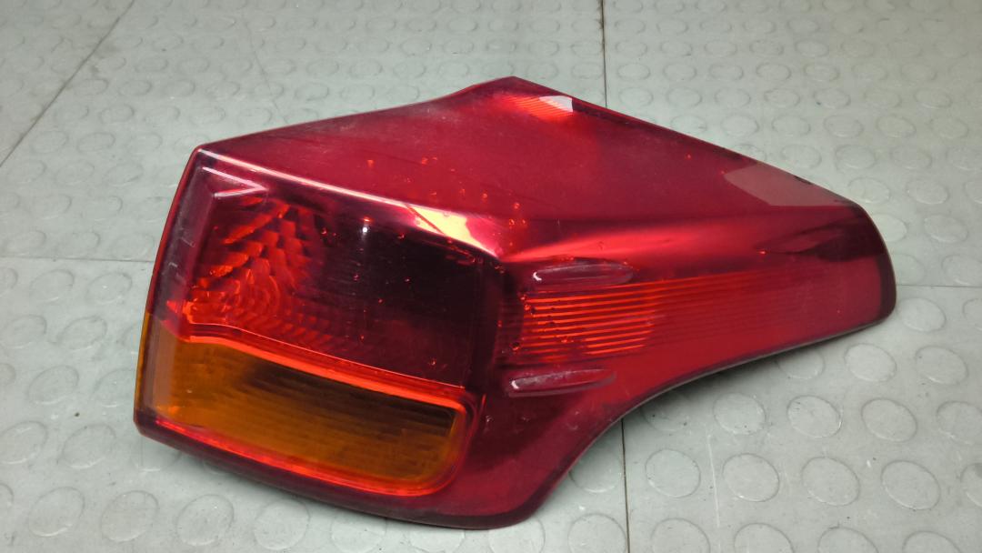 фонарь задний правый Toyota RAV4 2014, 2.2 л., дизель, АКПП, внедорожник 5 дв., 8155142170