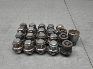 гайка колесная Toyota RAV4 2012 2014, 2.2 л., АКПП, внедорожник 5 дв.