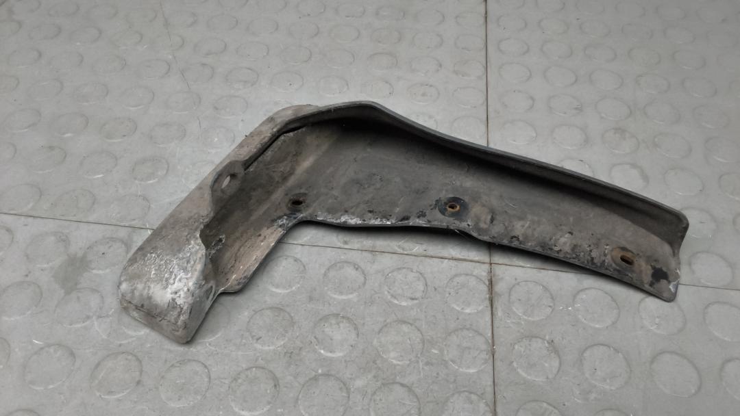 брызговик Toyota RAV4 2012 2014, 2.2 л., АКПП, внедорожник 5 дв.