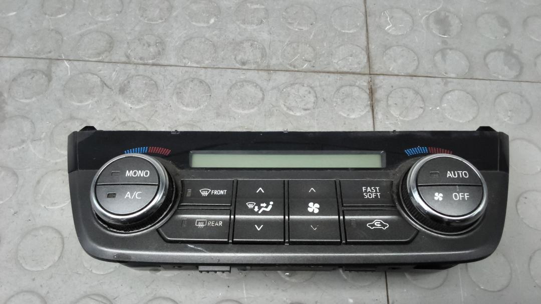 блок управления печки / климат-контроля Toyota RAV4 2012 2014, 2.2 л., АКПП, внедорожник 5 дв.