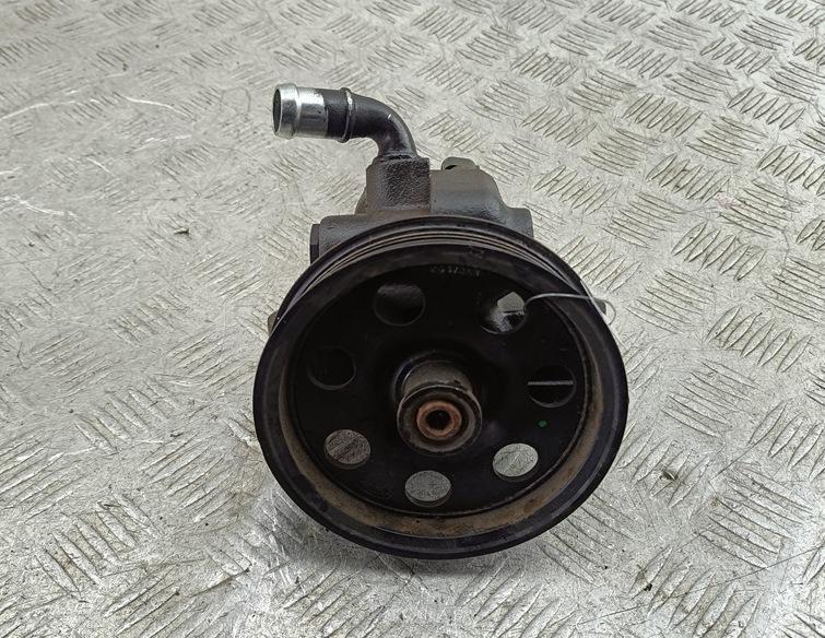 Насос гидроусилителя руля Ford Focus I 2001, 2.0 л., бензин, МКПП, серый, хетчбэк 5 дв.