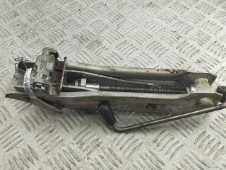 домкрат Audi A6 C5 1997, 2.8 л., бензин, МКПП, серый, седан, 8L0011031A