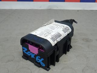 блок предохранителей Volkswagen Transporter 2003 2008, 1.9 л., МКПП, микроавтобус
