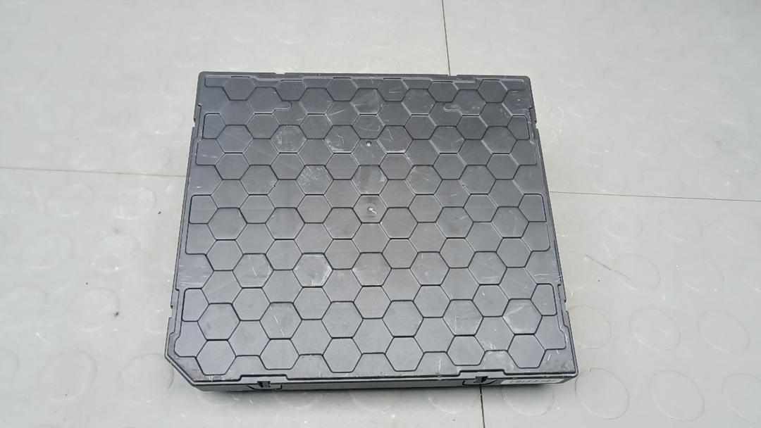 блок комфорта Volkswagen Passat 2014 2015, 1.6 л., МКПП, универсал, 5Q0937086BB