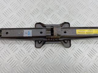 домкрат Toyota RAV4 2006 2006, 2.2 л., МКПП, внедорожник 5 дв.