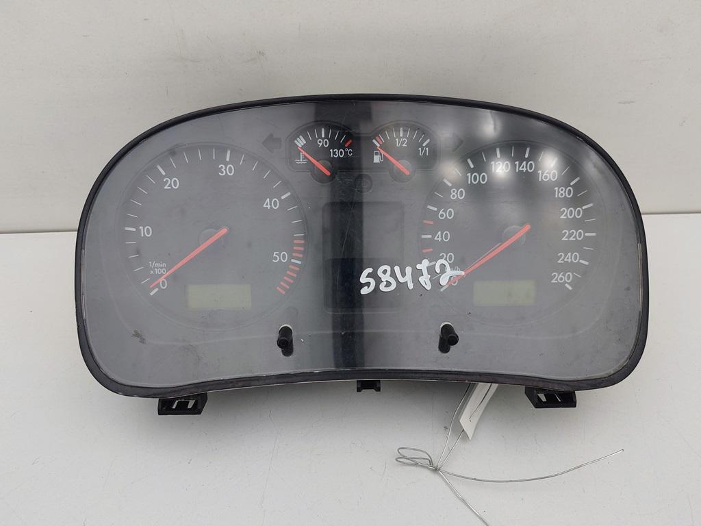 приборная панель Volkswagen Golf-4 2002, 1.9 л., дизель, АКПП, красный, универсал, 1J0920826C