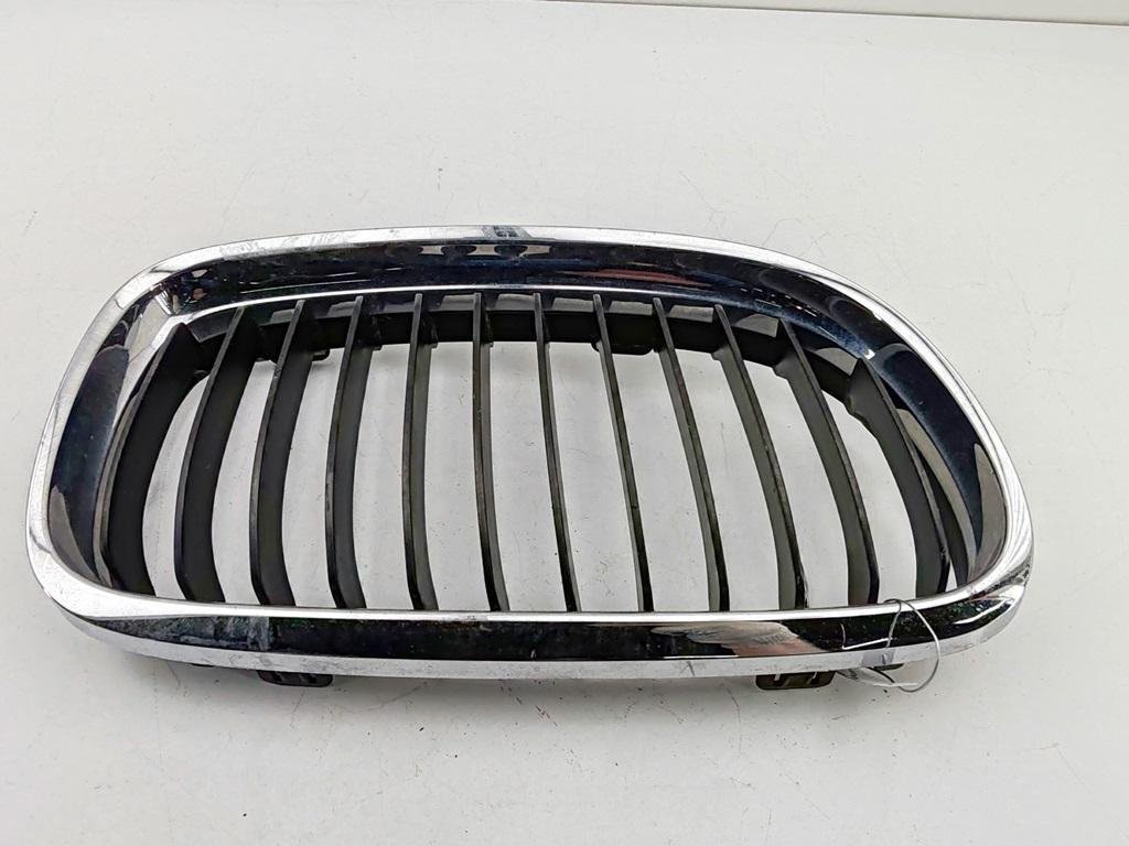 решетка радиатора BMW 3 E90/E91/E92/E93 2009, чёрный, седан, 51137201968