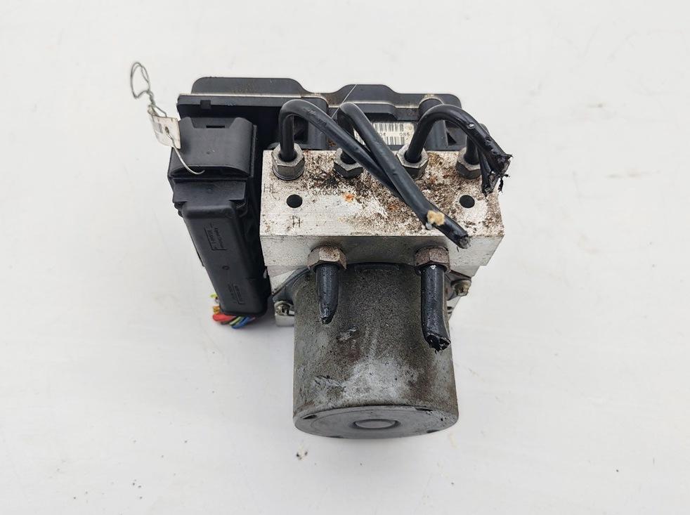 блок ABS BMW X3 E83 2004, 2.5 л., бензин, МКПП, серый, внедорожник 5 дв., 3414641