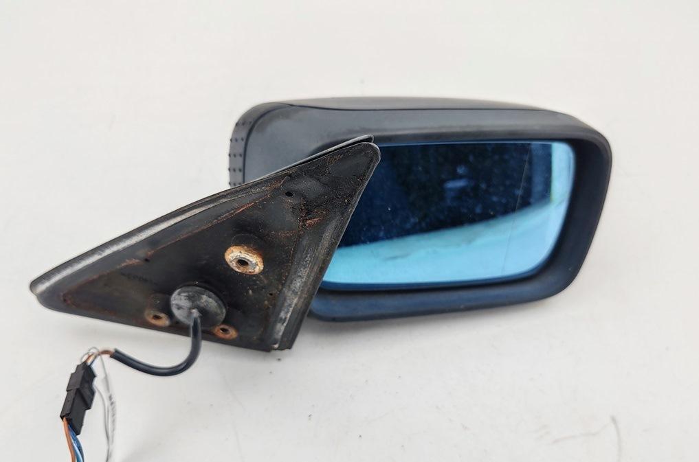зеркало правое BMW 3 E36 1997, 1.6 л., бензин, АКПП, серый, хетчбэк 3 дв., E10117351