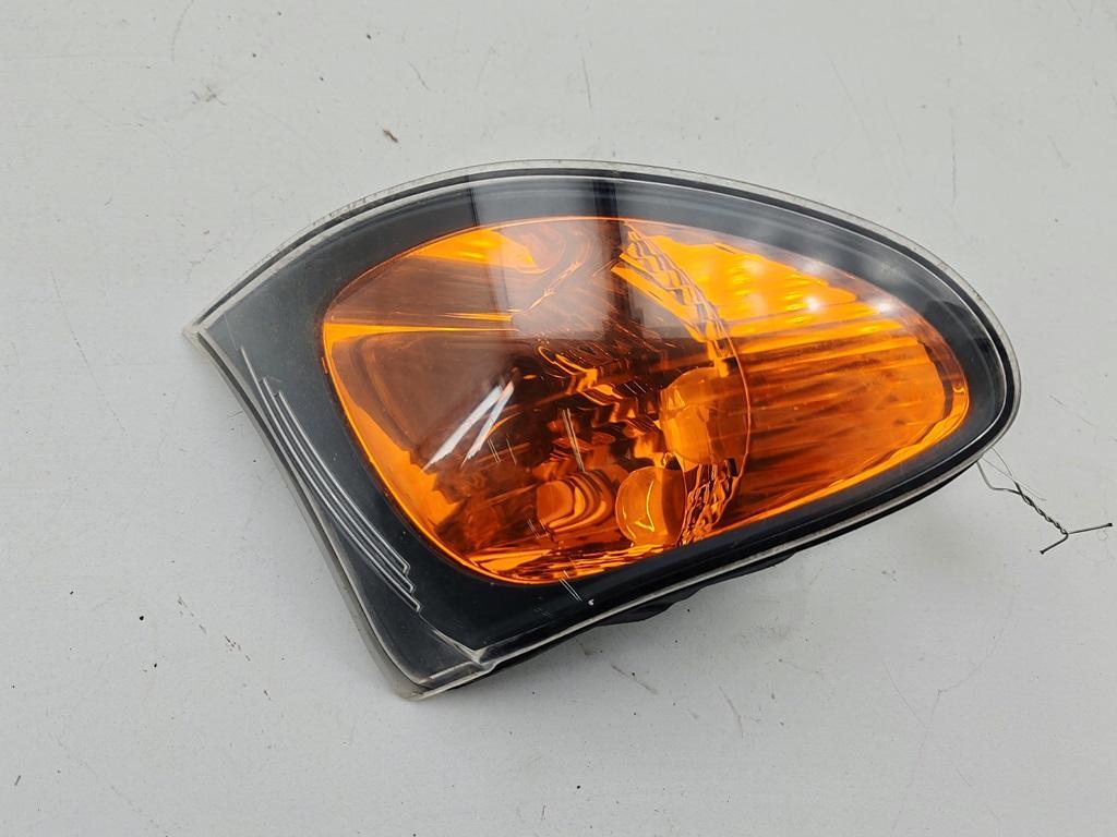 Поворотник (указатель поворота) правый BMW 3 E46 2002, 2.2 л., бензин, МКПП, серый, седан, 6910980