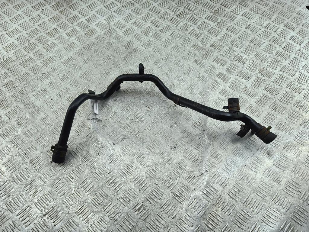 трубка охлаждающей жидкости Volkswagen Jetta 1991, 1.8 л., бензин, АКПП, 037121065F