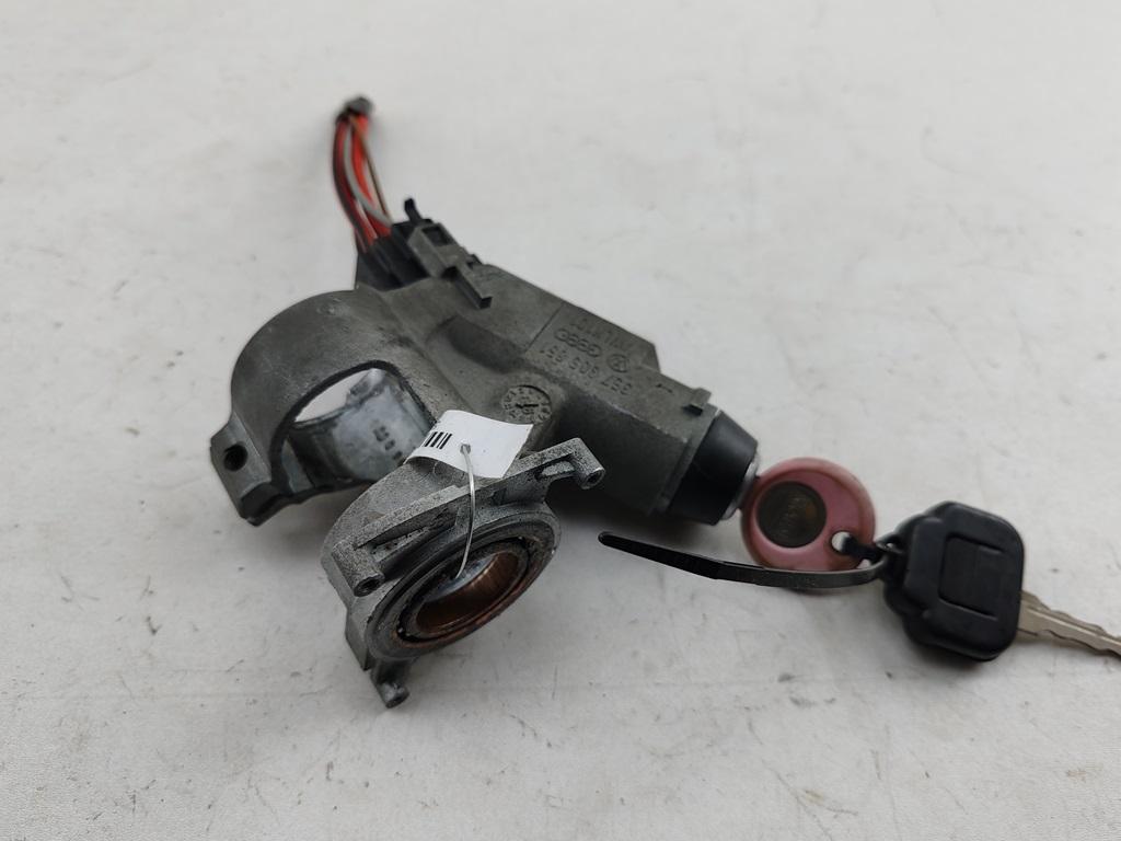 замок зажигания Volkswagen Jetta 1991, 1.8 л., бензин, АКПП, серый, седан, 357905851