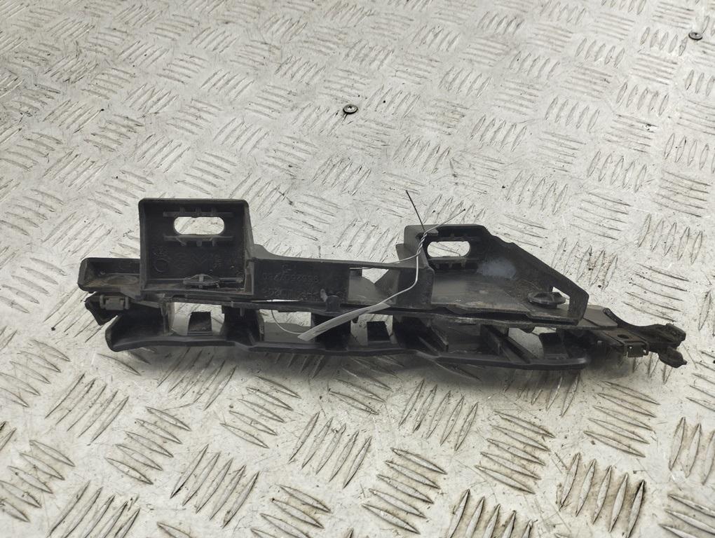 кронштейн переднего бампера Citroen C4 2005, 1.6 л., бензин, МКПП, синий, хетчбэк 5 дв., 9687310680