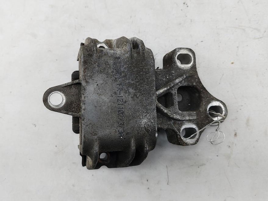 подушка крепления КПП Volkswagen Golf-4 2002, 1.9 л., дизель, АКПП, красный, универсал, 1J0199555
