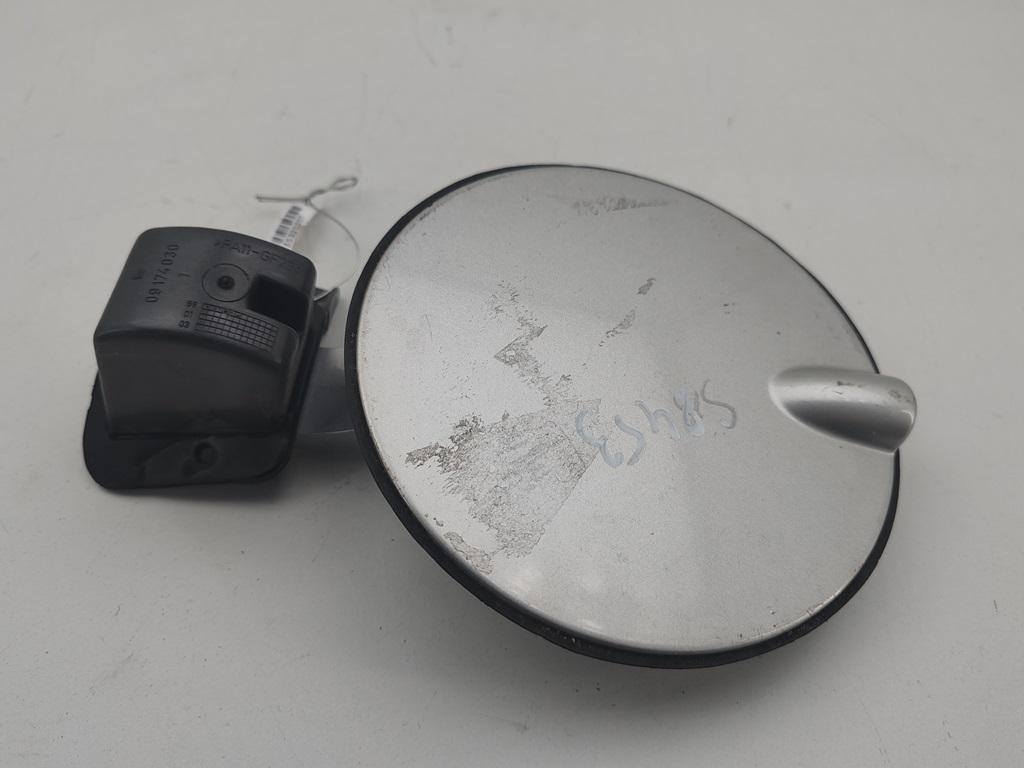 лючок топливного бака Opel Vectra B 1999, 1.6 л., бензин, МКПП, серый, универсал, 90464249