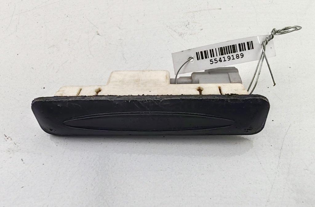 кнопка открытия багажника Nissan Primera P12 2006, 1.8 л., бензин, МКПП, чёрный, универсал