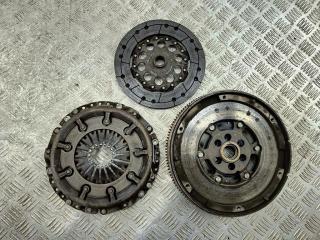 маховик Volkswagen Passat B5+ (GP) 2004, 2.0 л., бензин, МКПП, чёрный, универсал, 058105266H