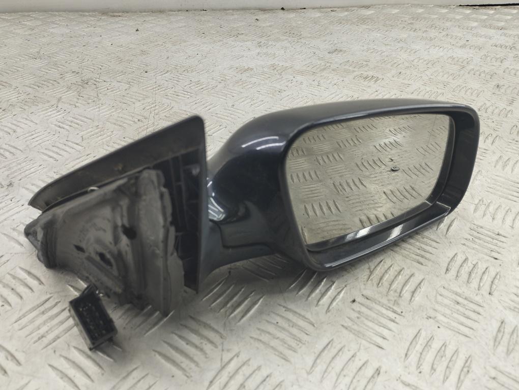 зеркало правое Audi A6 C5 2003, 3.0 л., бензин, АКПП, чёрный, универсал, 4B1858532