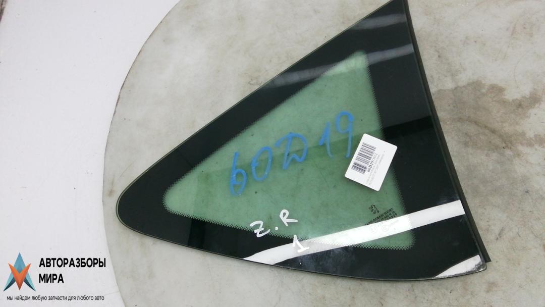 стекло кузовное боковое правое Peugeot 407 1 поколение 2007, 1.6 л., дизель, МКПП, универсал, E000188 - фото №1