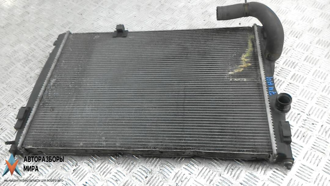 радиатор охлаждения Nissan Qashqai 1 поколение 2008, 2.0 л., дизель, МКПП, внедорожник 5 дв., 21410BB40A, 21400BB40A, 21400BR40A, 21400JD70B, 21400JD71B, 21410JD71B, 21400JD71A, 21400JD70A - фото №1