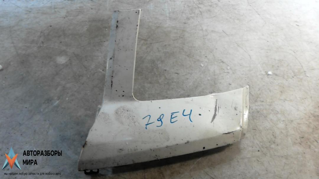 ресничка (ус) левой фары Volkswagen Crafter 1 поколение 2010, 2.5 л., дизель, МКПП, микроавтобус, 2E0853165 - фото №1