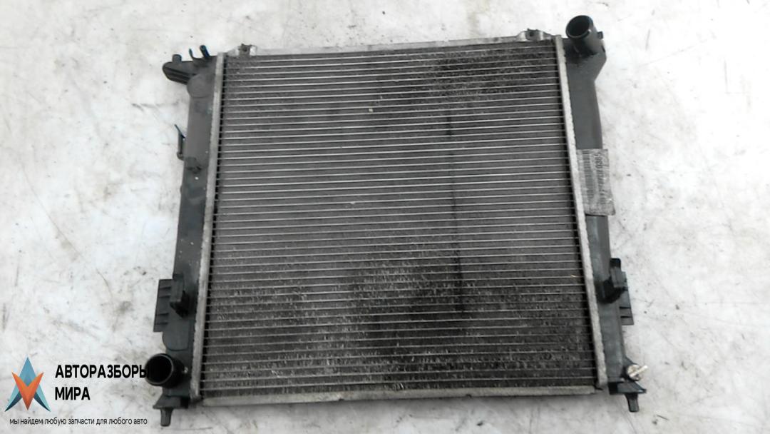 радиатор охлаждения Hyundai i30 FD 2008, 1.6 л., дизель, МКПП, хетчбэк 5 дв., 253102L600, 253101H600, 253102H650, 253102L650, 253102H660, 253102H600 - фото №1