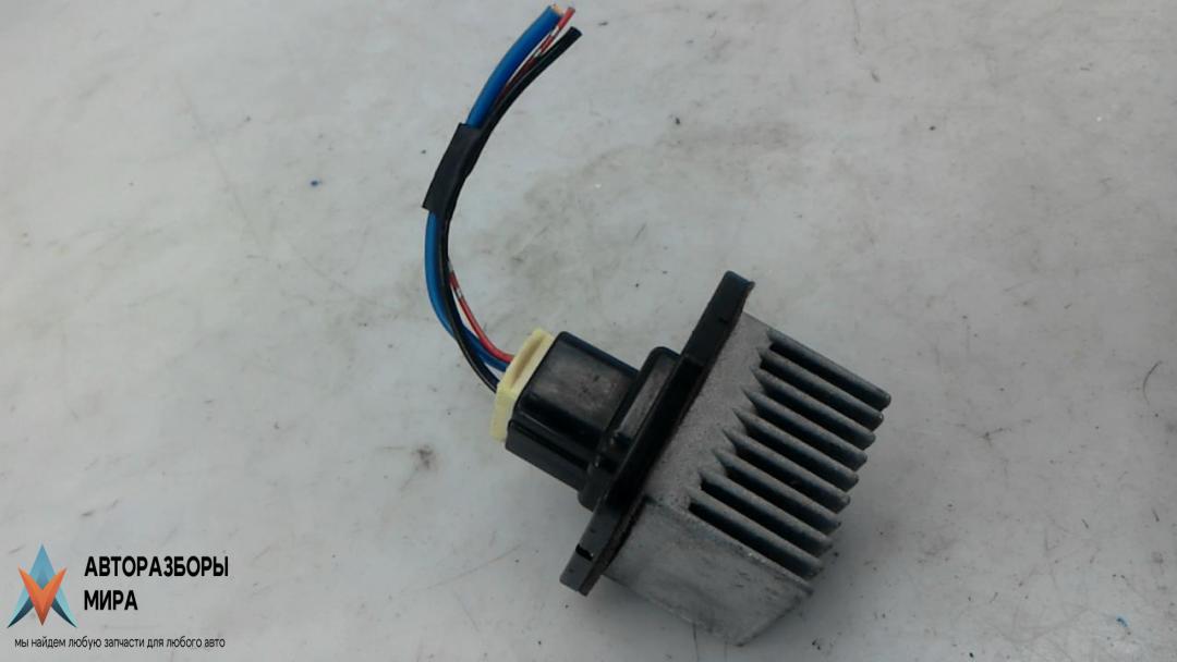 сопротивление печки Citroen C-Crosser 1 поколение 2010, 2.2 л., D HDi, дизель, МКПП, внедорожник 5 дв. - фото №1
