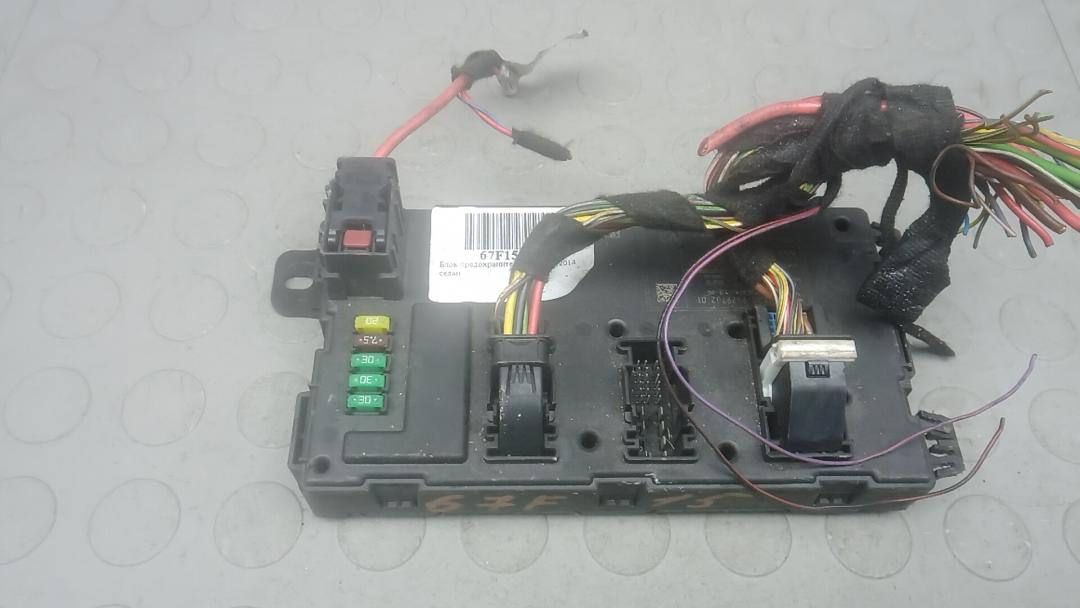 блок предохранителей BMW 3 серия F30/F31/F34 2014, 2.0 л., бензин, АКПП, седан, 6135932970201 - фото №1