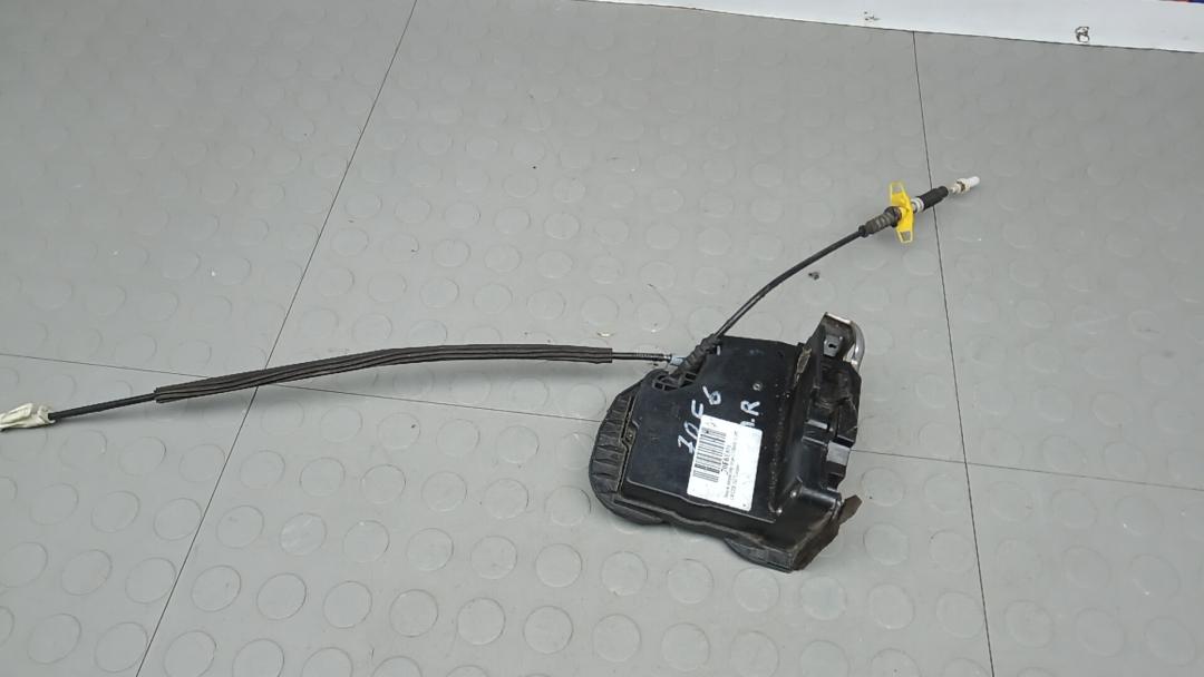 замок двери передней правой Chevrolet Cruze 2 поколение 2017, 1.4 л., бензин, АКПП, седан, 13592288 - фото №1