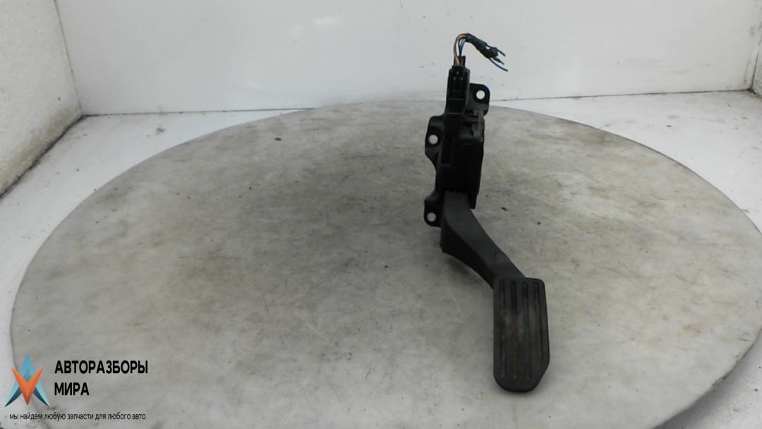 педаль Volvo XC60 1 поколение 2009, 2.4 л., дизель, АКПП, внедорожник 5 дв. - фото №1