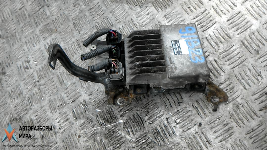блок управления (другие) Toyota Auris 1 поколение 2007, 2.2 л., D-CAT, дизель, МКПП, хетчбэк 5 дв., 8987120070 - фото №1