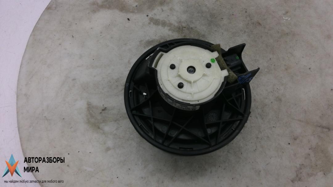 моторчик печки Jeep Cherokee KJ 2002, 3.7 л., бензин, АКПП, внедорожник 5 дв., 68025409AA, 68028890AA, 5066553AA, 5139720AA, K68025409AA, K05066553AA, K68028890AA, K05139720AA - фото №1