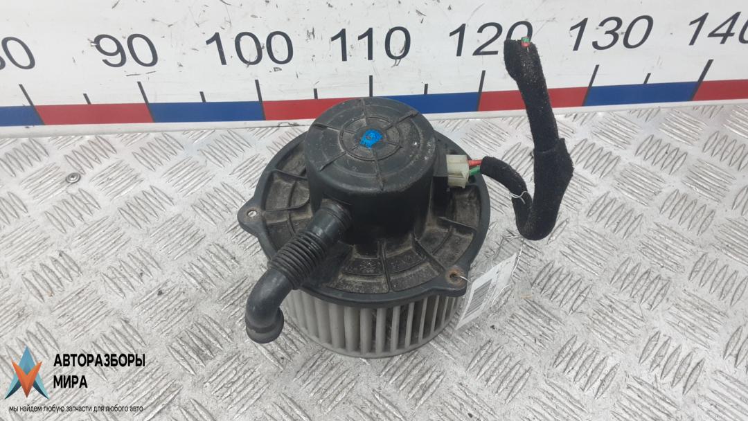 моторчик печки Mercedes-Benz Vito W639 2005, 2.2 л., CDI 111, дизель, МКПП, минивэн, A0008358304, 0008358304, A0008357904, 0008357904 - фото №1